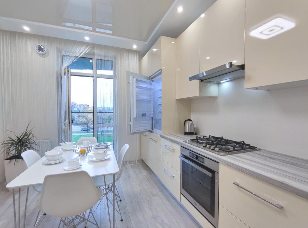 Apartamento "Well-Being" Popular Among Business Person Leópolis Exterior foto